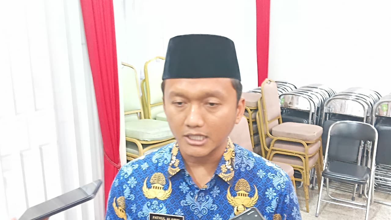 Gambar Pemkab Kukar Salurkan Beasiswa Rp22,5 Miliar, Pendaftaran 2027 Diupayakan Lebih Awal - pemkab-kukar-salurkan-beasiswa-rp22-5-miliar-pendaftaran-2027-diupayakan-lebih-awal