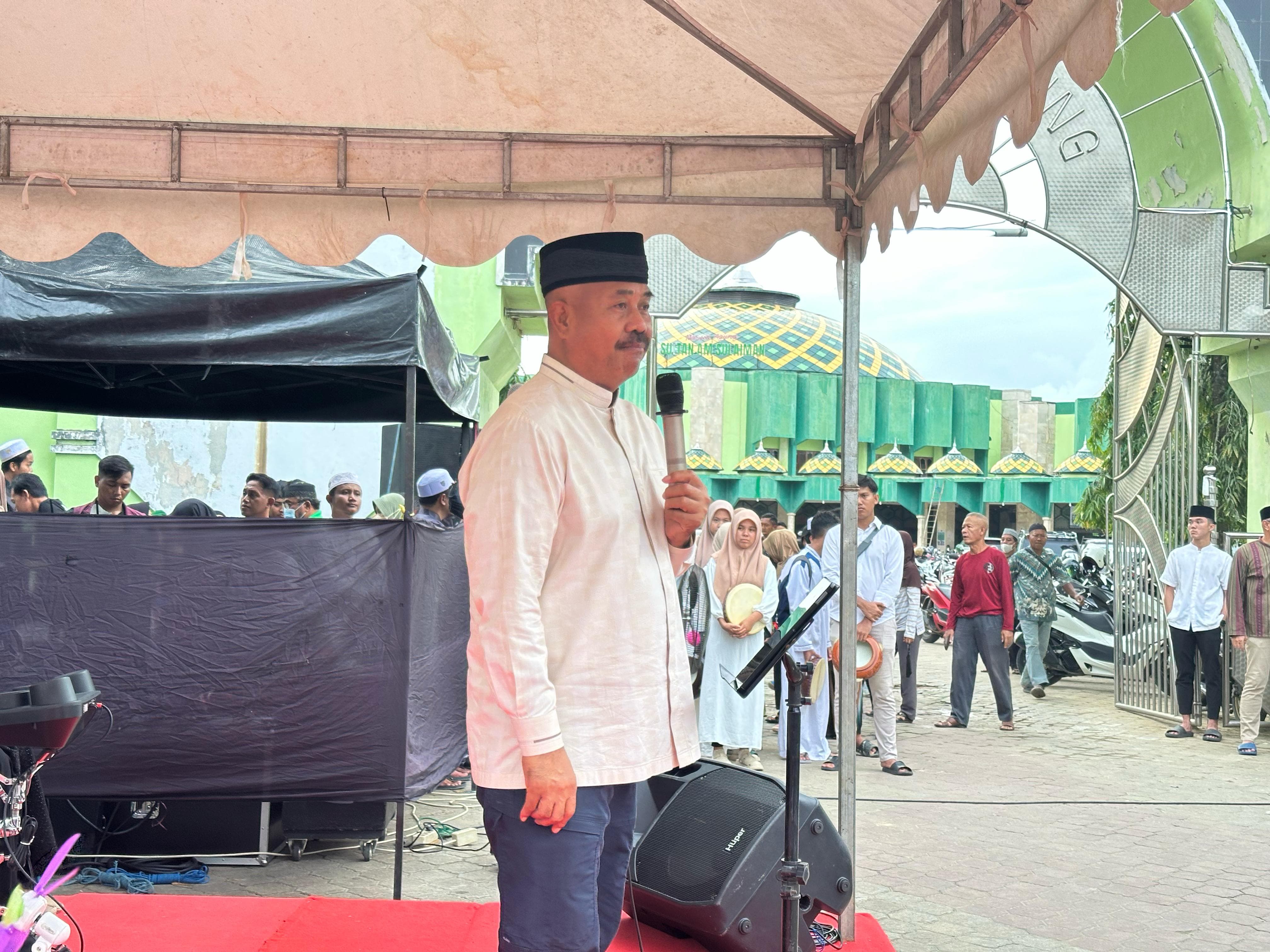 uploads/2025/03/Bupati-Kukar-Edi-Damansyah-saat-membuka-Lorong-Pasar-Ramadan-Masjid-Agung-Sultan-Aji-Sulaiman-Tenggarong-Duta-Narasi.jpeg