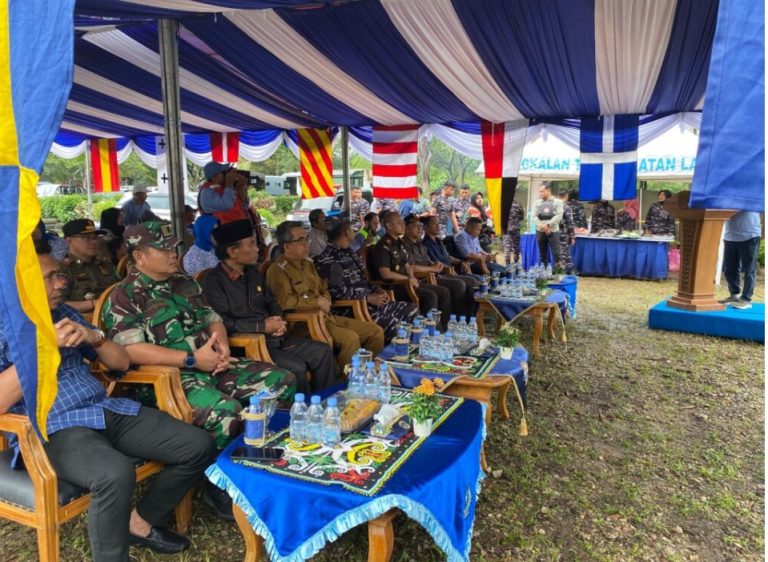 13. kolam ikan telaga dbiru