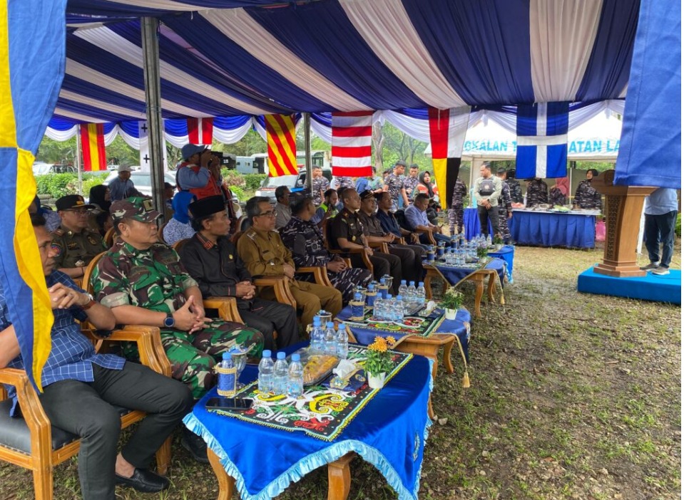 13. kolam ikan telaga dbiru