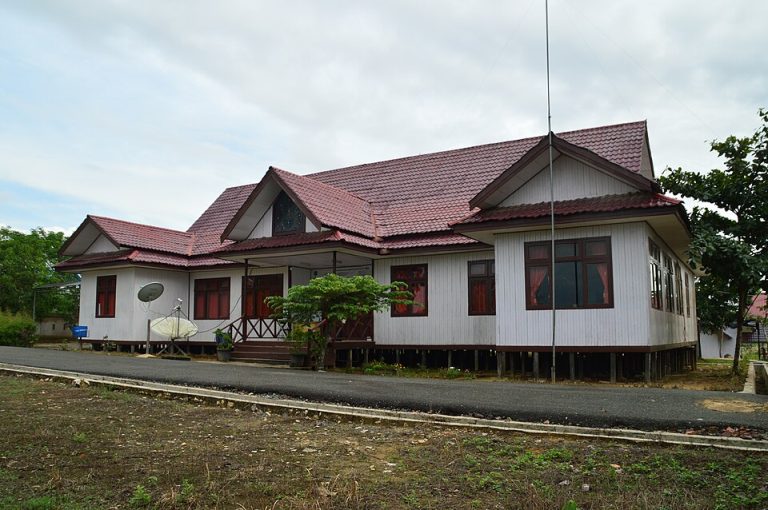 Kantor_Kecamatan_Sangatta_Selatan,_Kutai_Timur